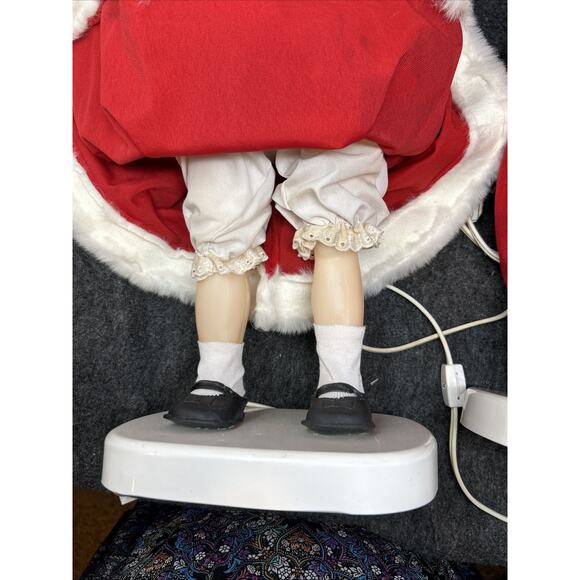 Vintage Santa's Best Santa Claus Mrs Claus 24" Christmas Animated Figures AS-IS - Picture 9 of 16